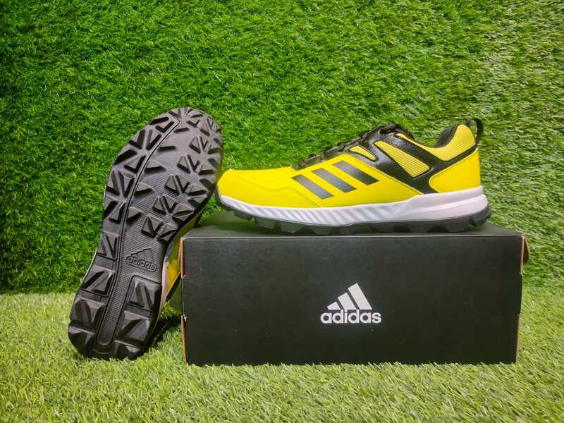 CRICKET SHOE ADIDAS CRIRISE V2