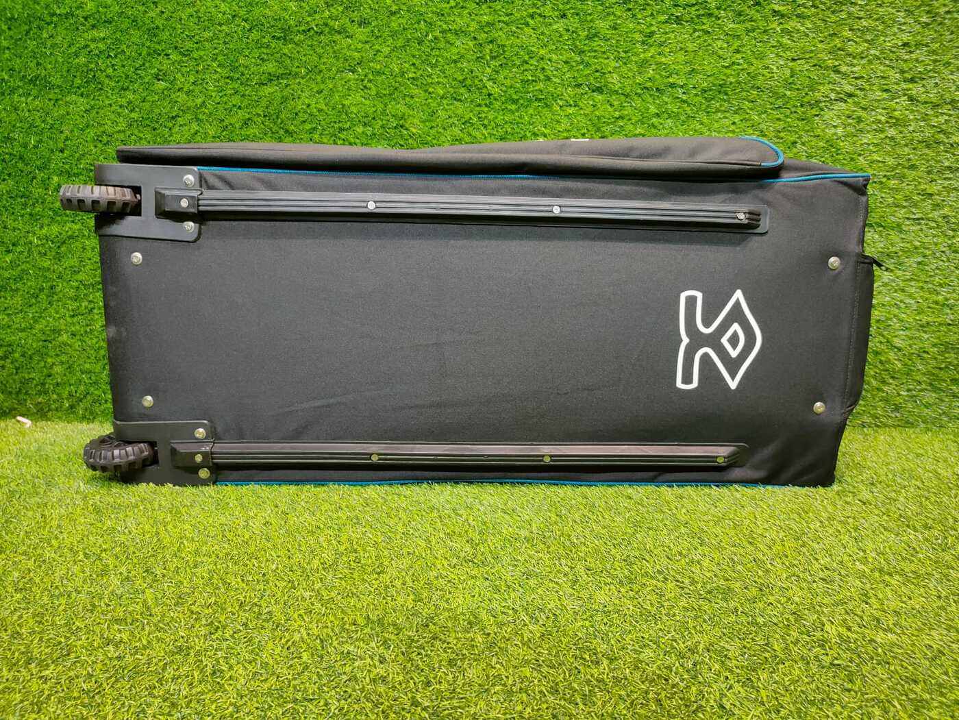 CRICKET KITBAG SHREY MATCH WHEELIE CRICKET KITBAG SHREY MATCH WHEELIE