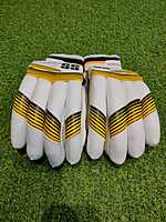 Cricket Batting Gloves SS TOURNMENT Cricket Batting Gloves SS TOURNMENT