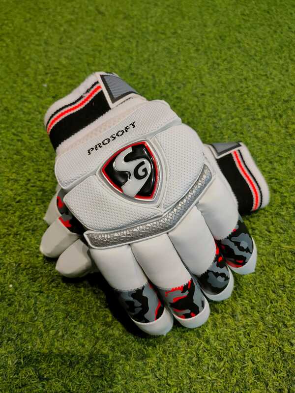 Cricket Batting Gloves SG PROSOFT