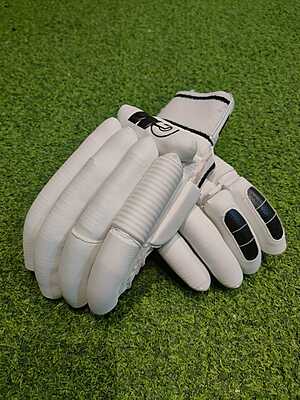 CRICKET BATTING GLOVES GM ICON CUSTOM