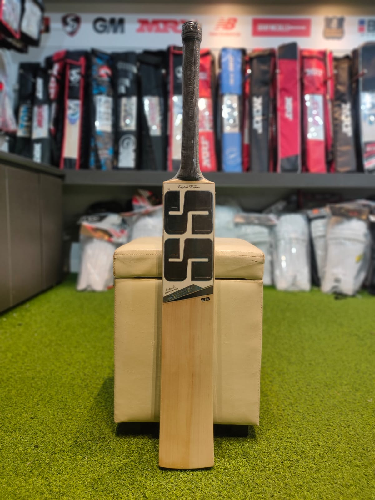 CRICKET BAT SS MASTER 99