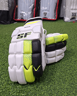 CRICKET BATTING GLOVES SF HERO