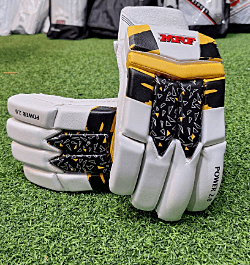 CRICKET BATTING GLOVES MRF POWER 2.0 MENS RH