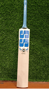 CRICKET BAT SS CUSTOM 
