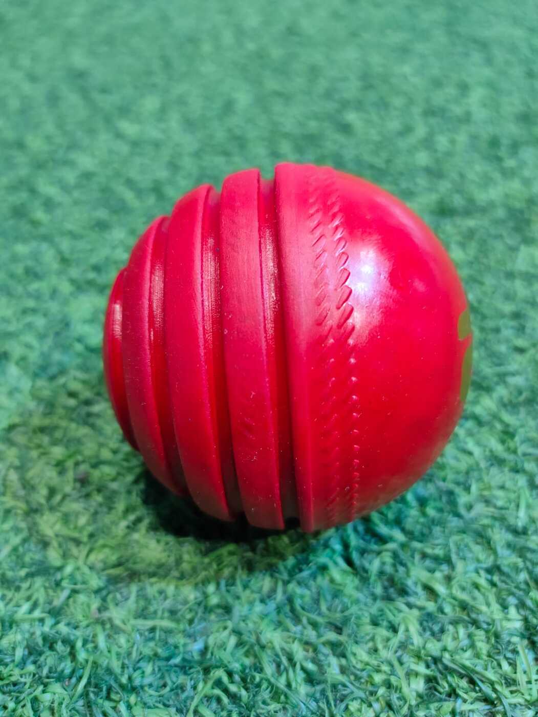 CRICKET BALL EM WOBBLE CRICKET BALL EM WOBBLE