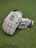 CRICKET BATTING GLOVES CS & SONS STEALTH MAX