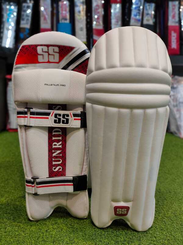 CRICKET BATTING PAD SS MILLENIUM PRO