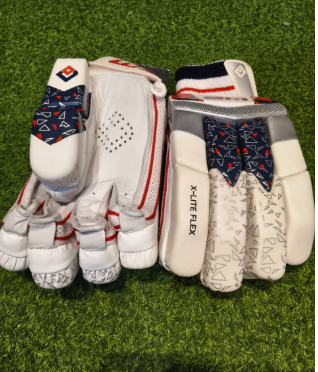 CRICKET BATTING GLOVES EM X LITE PRO CRICKET BATTING GLOVES EM X LITE PRO