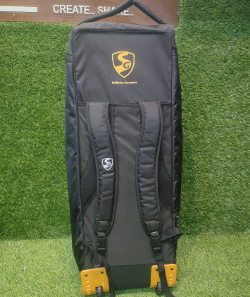 CRICKET KITBAG SG 22 YARD X1 DUFFLE WHEELIE