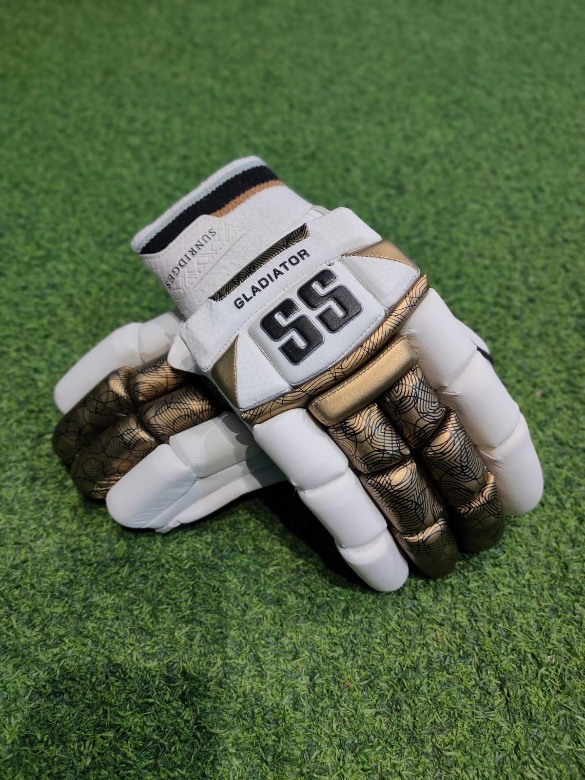 Cricket Batting Gloves -SS GLADIATOR