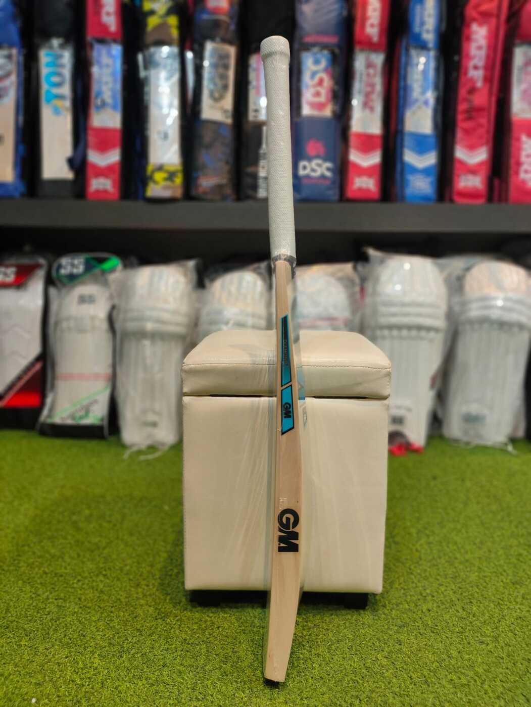 Cricket Bat - GM-DIAMOND 333 Cricket Bat - GM-DIAMOND 333