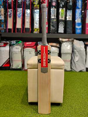 CRICKET BAT GN PREDATOR GN5
