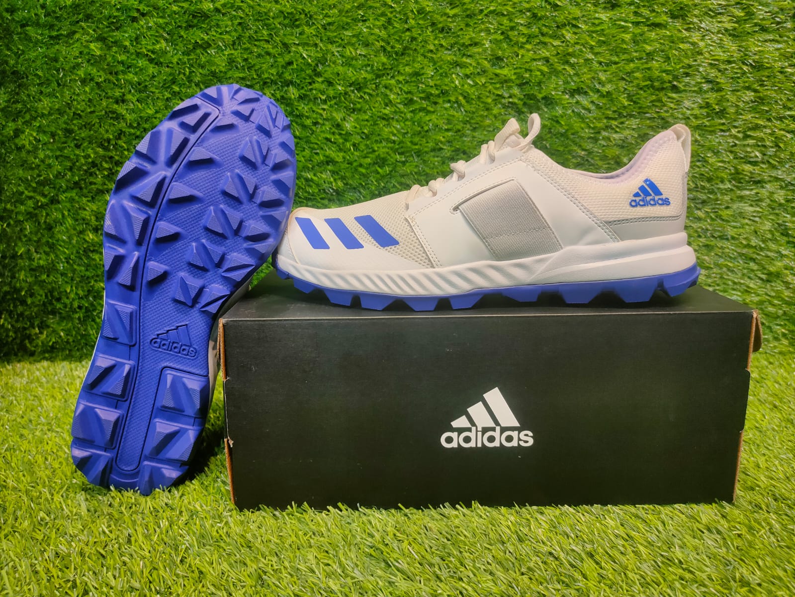 CRICKET SHOES ADIDAS CRICUP 21