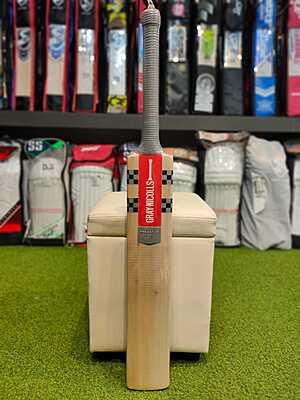 CRICKET BAT GN PREDATOR GN2