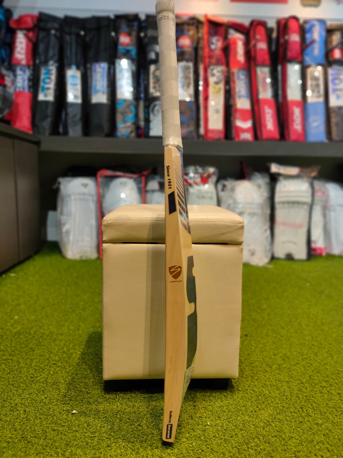 Cricket Bat - SG-TRIPLE CROWN CLASSIC