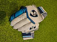 CRICKET BATTING GLOVES SG SUPER CLUB