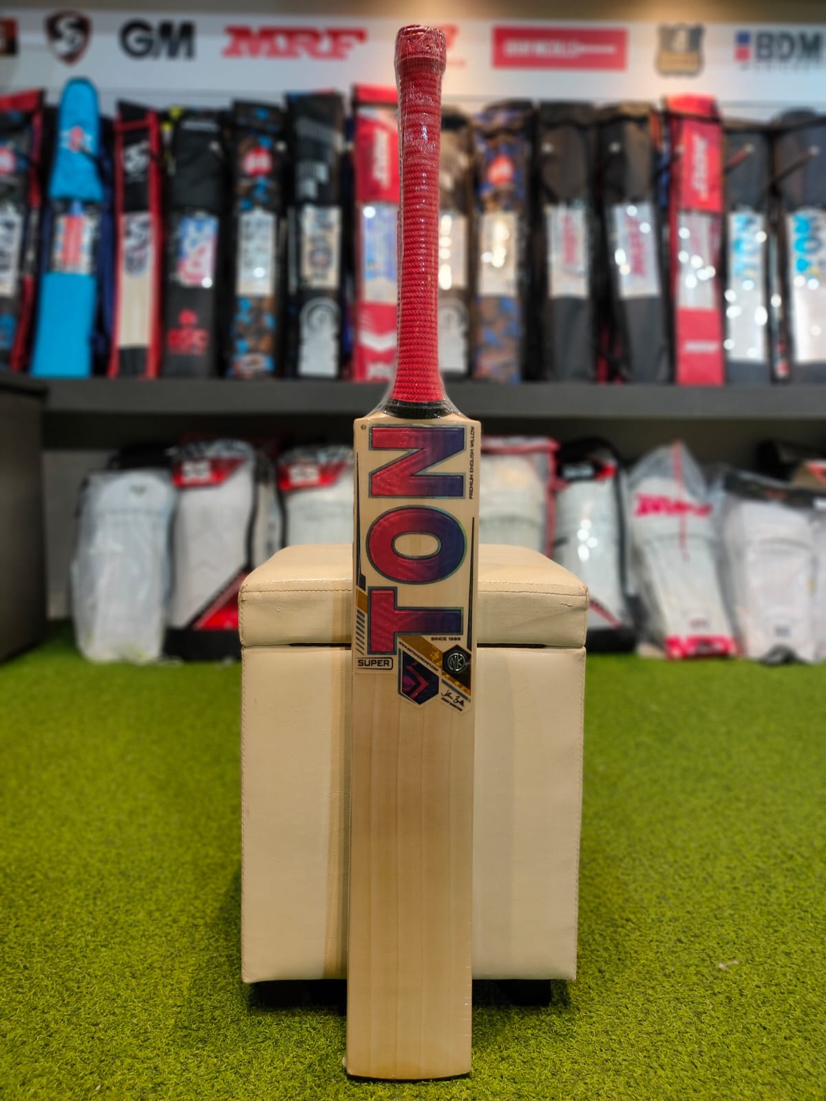 Cricket Bat - SS-EW TON SUPER