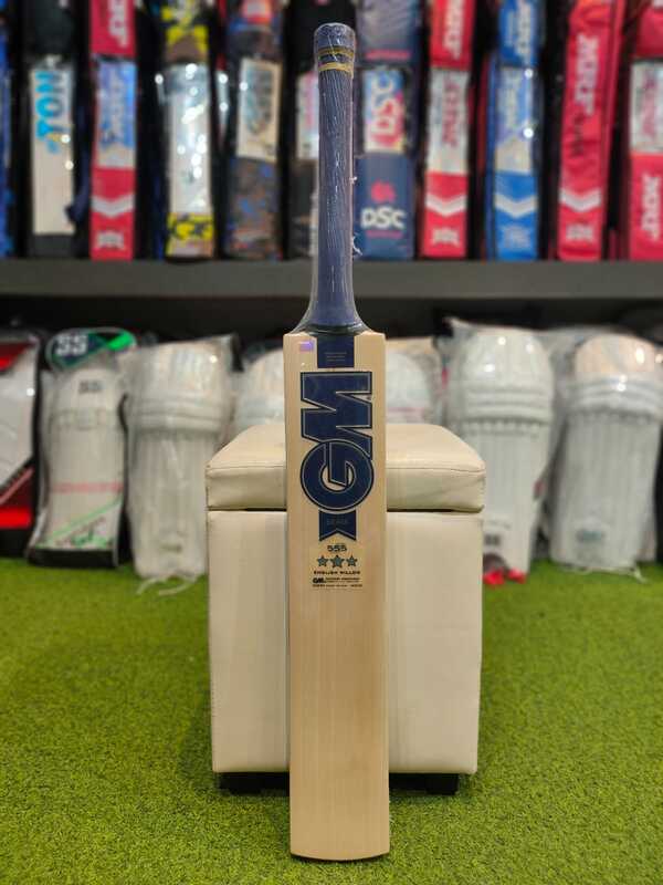 CRICKET BAT GM BRAVA 555