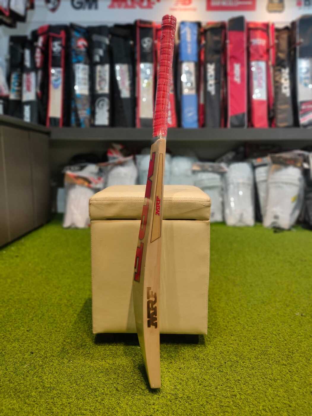 Cricket Bat - MRF-GENIUS GRAND Cricket Bat - MRF-GENIUS GRAND