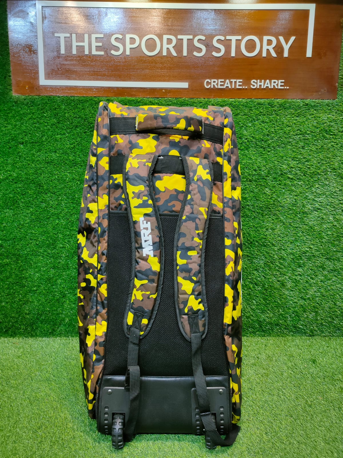 CRICKET KITBAG MRF GENIUS CAMO CRICKET KITBAG MRF GENIUS CAMO
