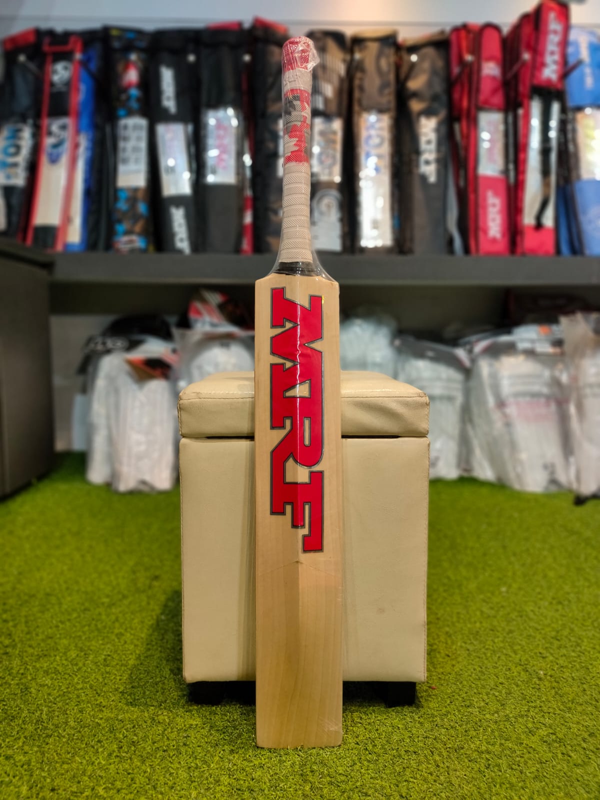Cricket Bat - MRF-GENIUS CHASE MASTER